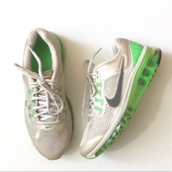 nike sneakers with air bubble